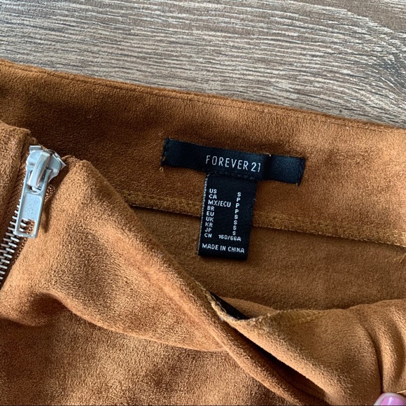 🔥 Suede Mini Skirt - Picture 4 of 5